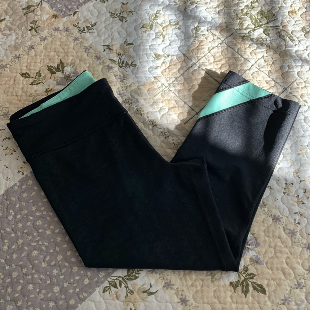 Under Armour women’s Capri length workout legging